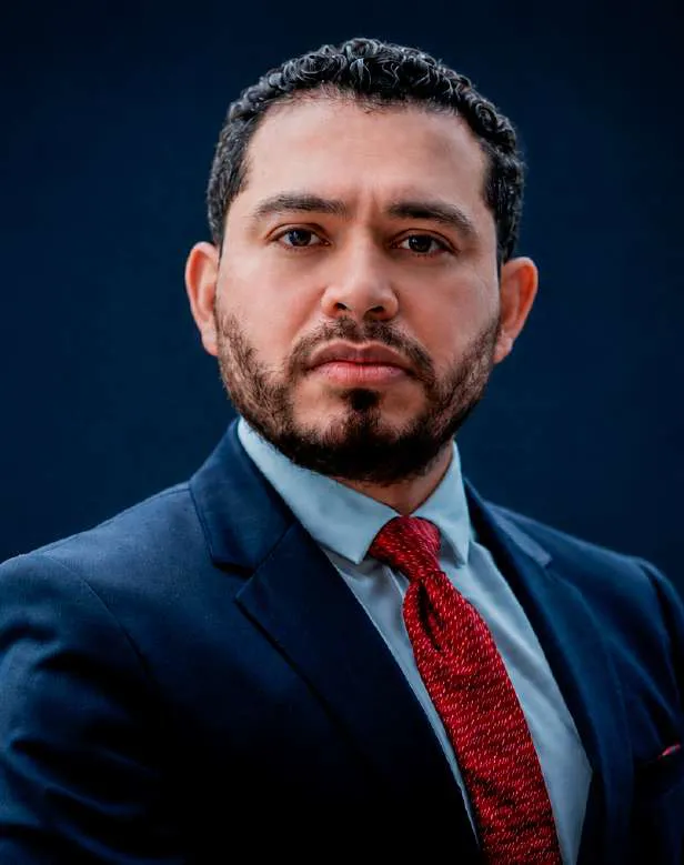 Mg. Roberto Bazán — CEO de GOBERNA