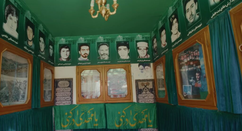 Recordatorio de los mártires de Irán quienes lucharon en la guerra de Irak y también en recordatorio de aquellos que lucharon contra el ISIS.